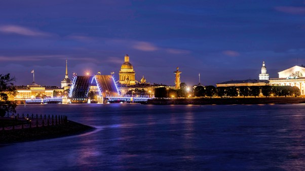 St._Petersburg_Russia_Rivers_Bridges_Houses_Palace_548964_1280x720